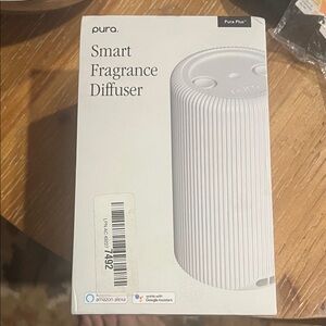Pura Smart Fragrance Diffuser plus 1 refill